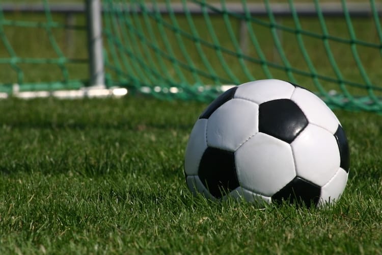  Faire du football à Dubai et aux Emirats ?