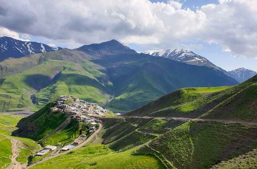  Destination à moins de 3 heures de Dubai : Baku et road trip en Azerbaïdjan !
