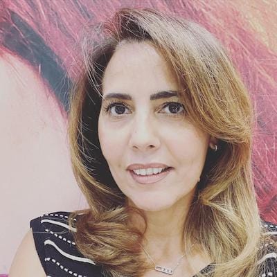 faïrouz rouzaud praticienne et formatrice en Psycho-Bio-Acupressure