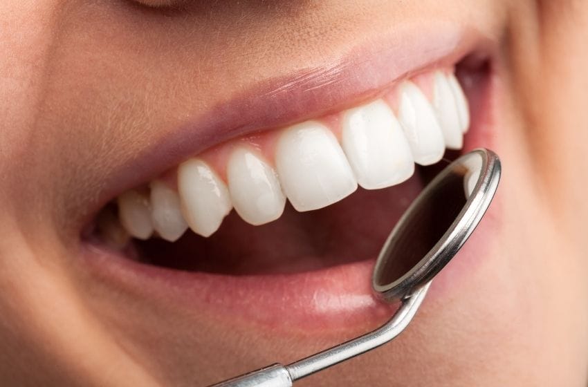  Traitement dentaire à Dubai : pourquoi mon dentiste doit-il me dévitaliser une dent ?