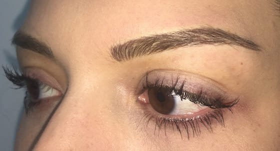 sourcil tatouage dubai