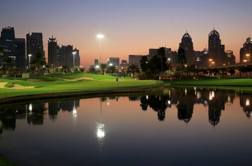 jouer au golf le soir