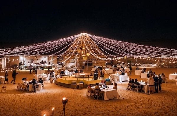 manger dans le desert à dubai