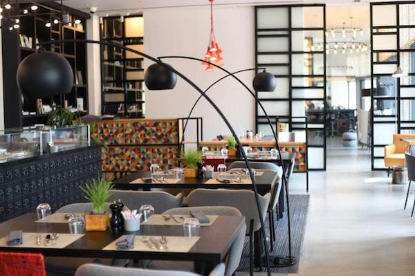 dubai hotel the greens