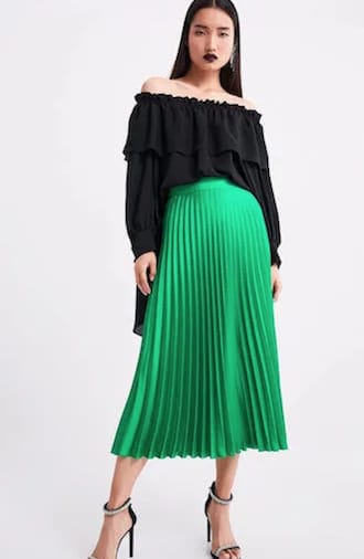 jupe verte plissée
