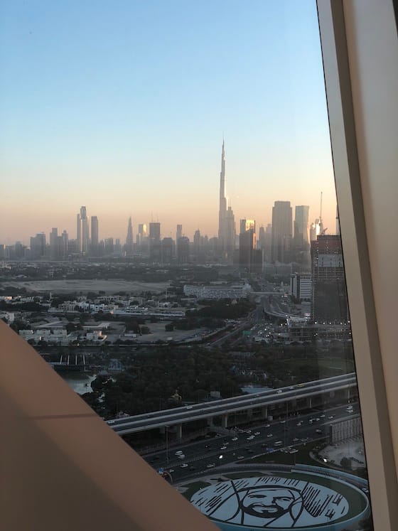 the Dubai Frame passerelle transparente