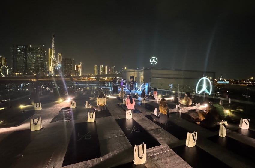 cours de yoga rooftop