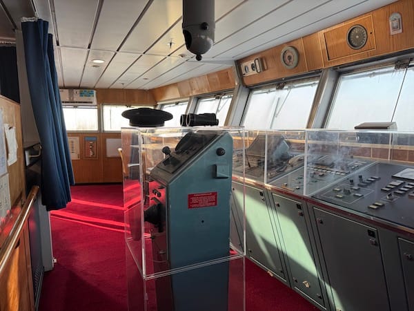 dubai hotel insolite QE2