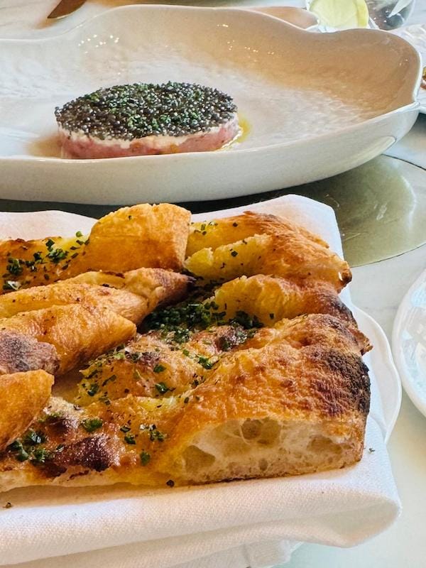 gamberro tartare caviar