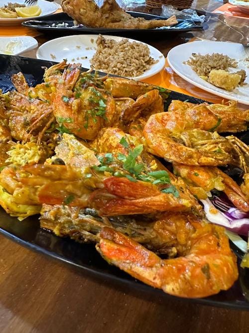 restaurant waterfront market