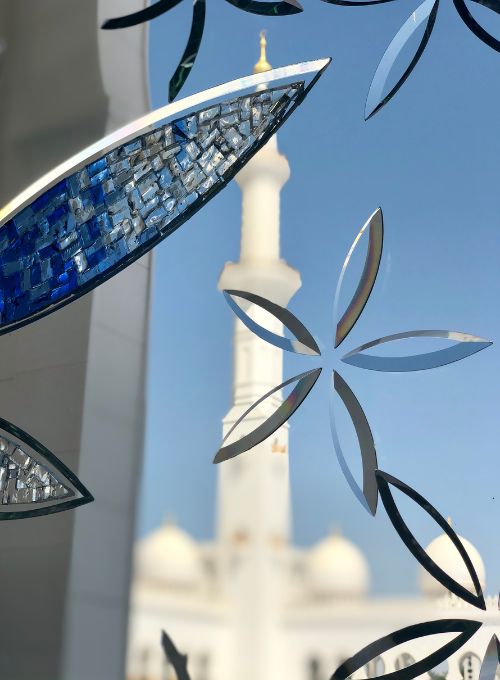architecture mosquée de Abu Dhabi détail de vitraux