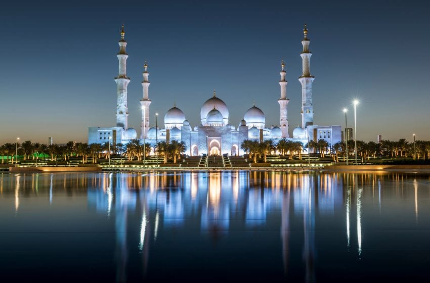 mosquée d'Abu dhabi de nuit